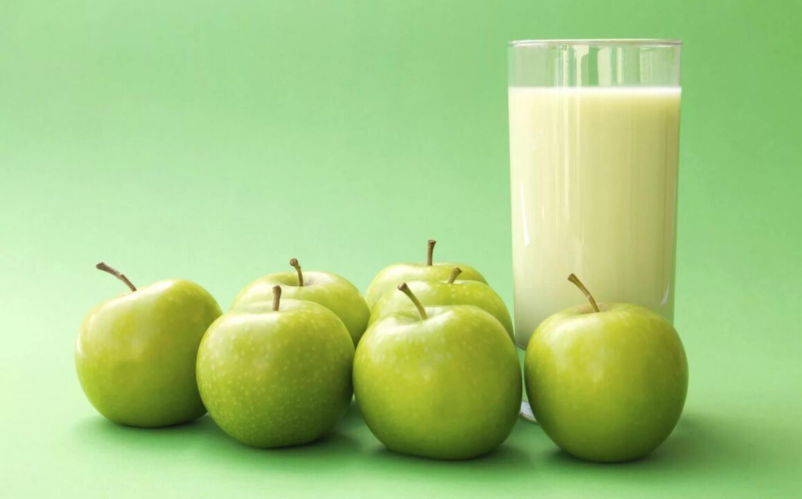 Kefír s jablky na občerstvení na kefírové dietě