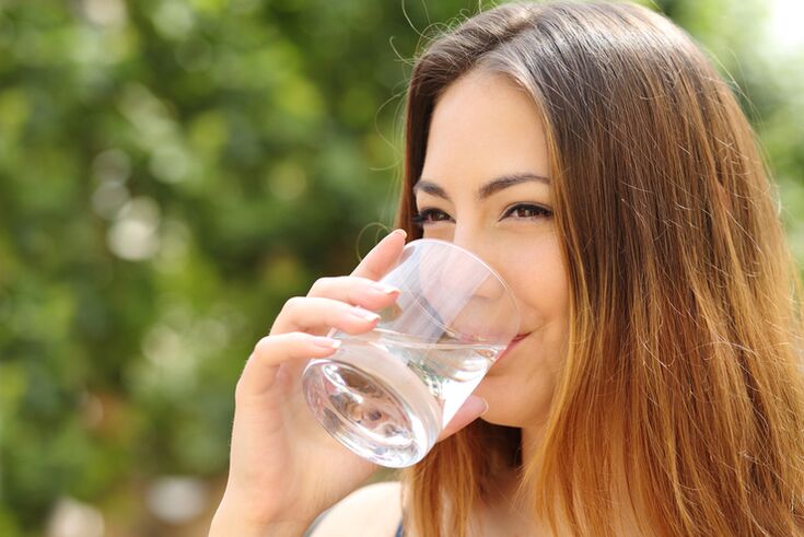 vše, co musíte při dietě pro lenochy udělat, je pít dostatek tekutin